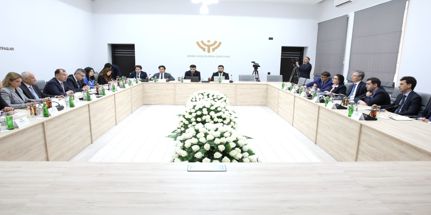azerbaycan-hemkarlar-ittifaqlari-konfederasiyasi-ile-sosial-tedqiqatlar-merkezi-arasinda-memorandum-imzalanib